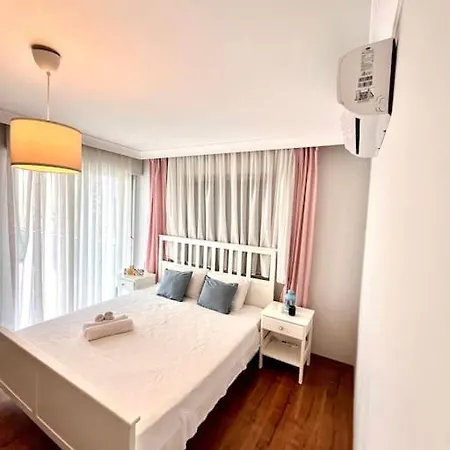 Villa Cesme'de Havuzlu Evde Konaklayin *