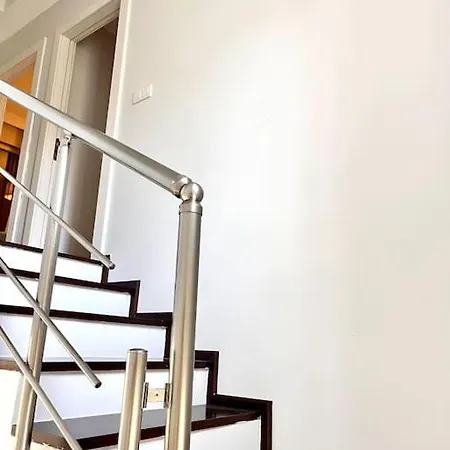 Cesme'de Havuzlu Evde Konaklayin Villa